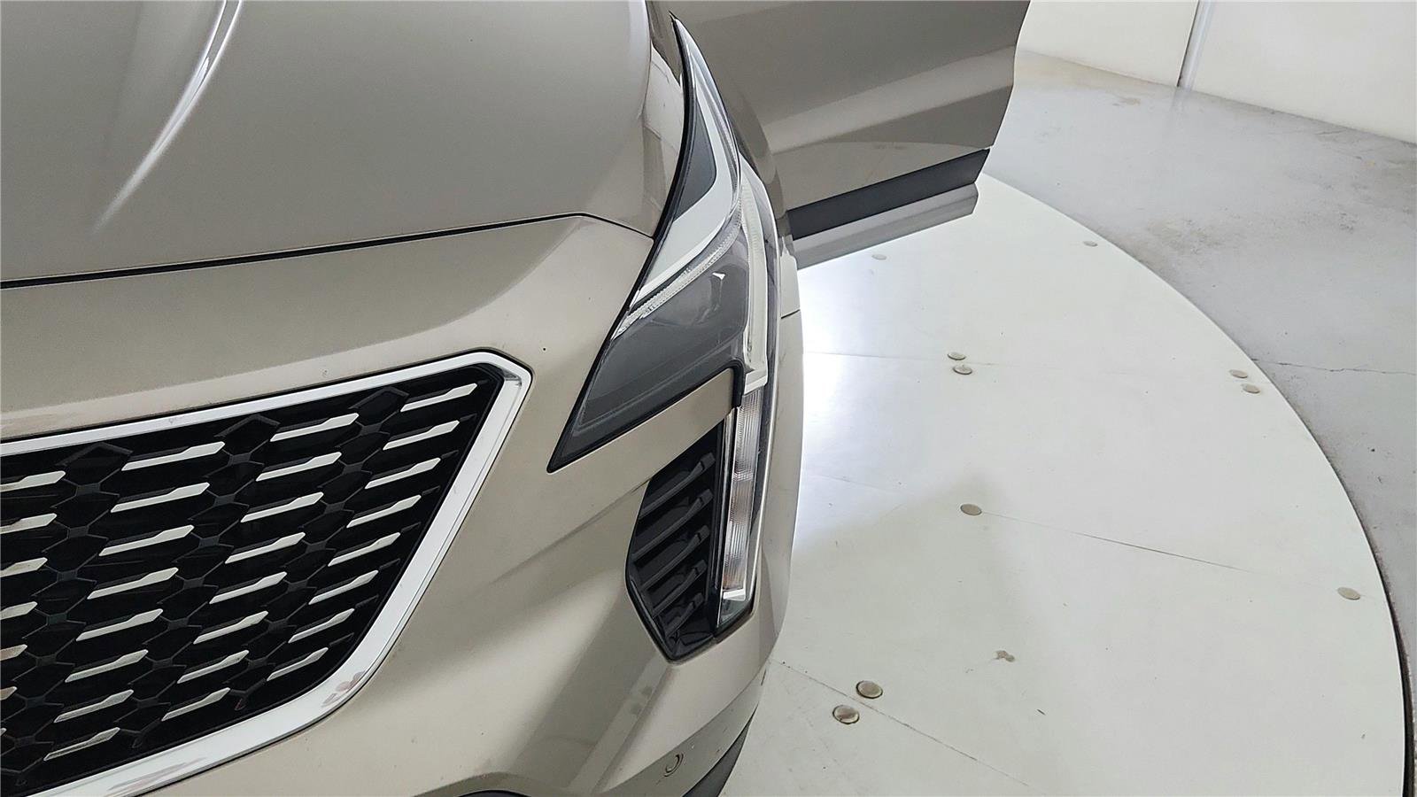 Used 2022 Cadillac XT4 Premium Luxury w/ Enhanced Visibility Package AWD/4WD image 32