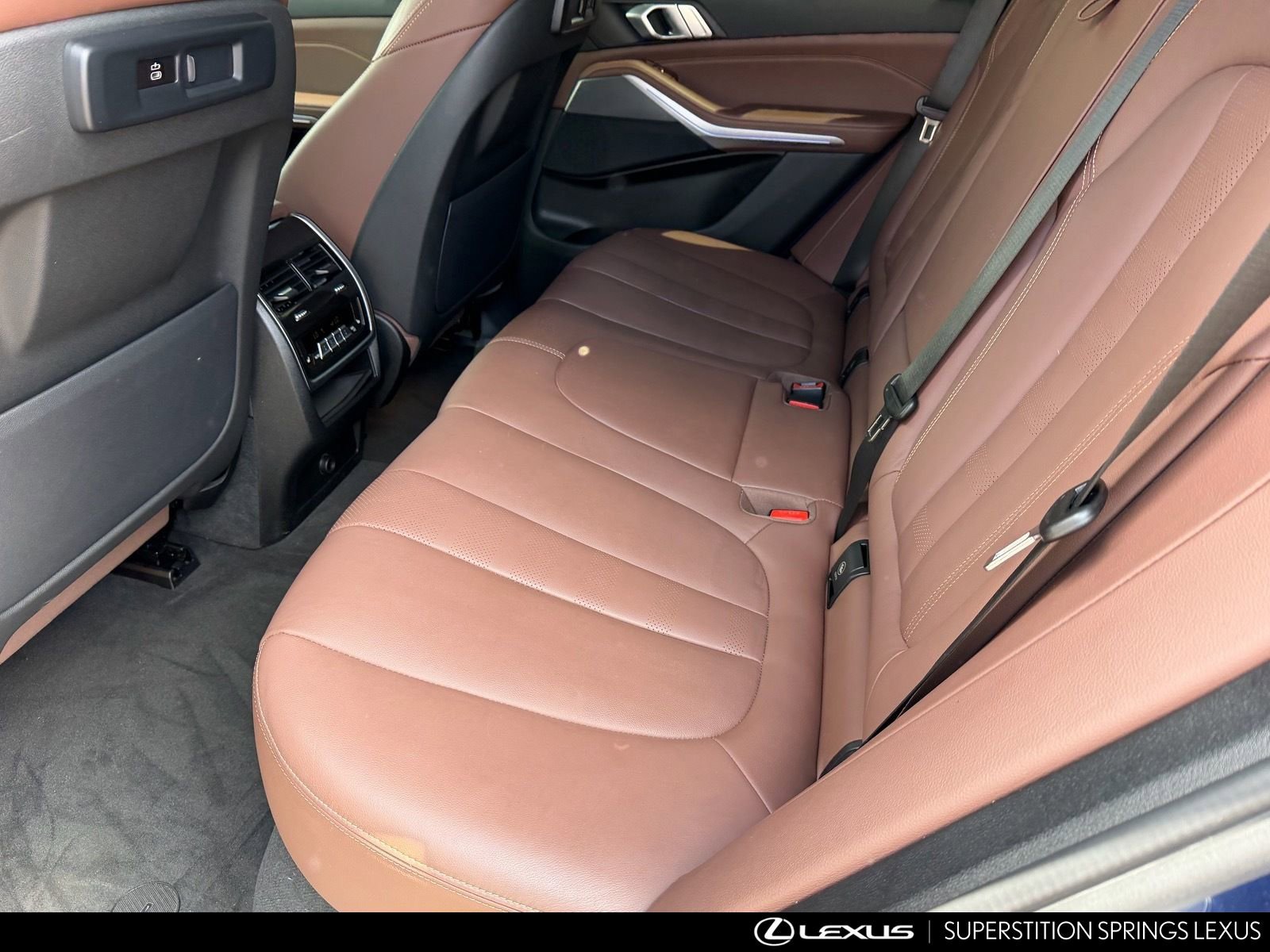 Used 2022 BMW X5 sDrive40i w/ M Sport Package RWD image 17