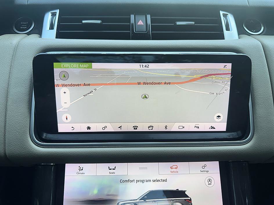 Used 2018 Land Rover Range Rover Sport HSE image 16