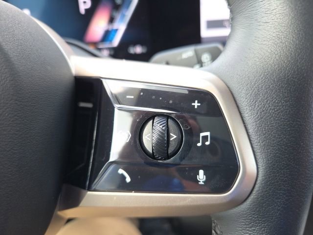 Used 2025 BMW iX xDrive50 w/ Sport Package image 32