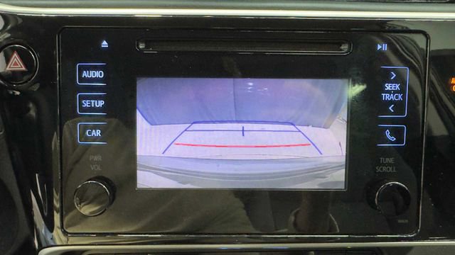 Used 2018 Toyota Corolla LE FWD image 26