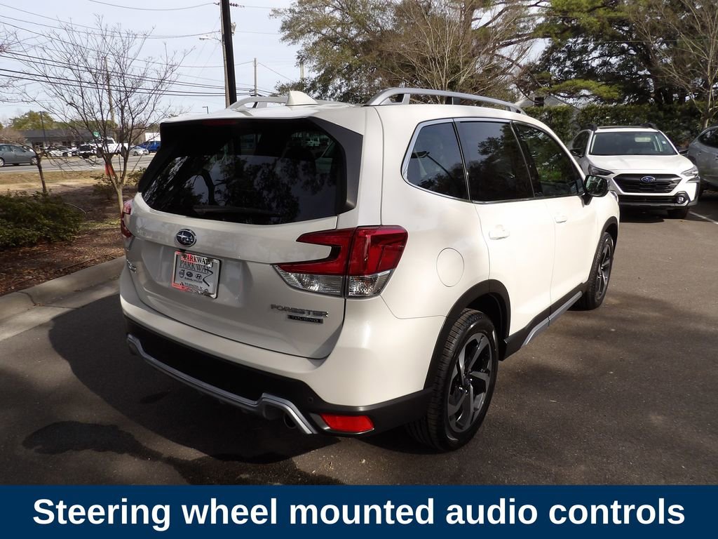 Used 2023 Subaru Forester Touring image 7