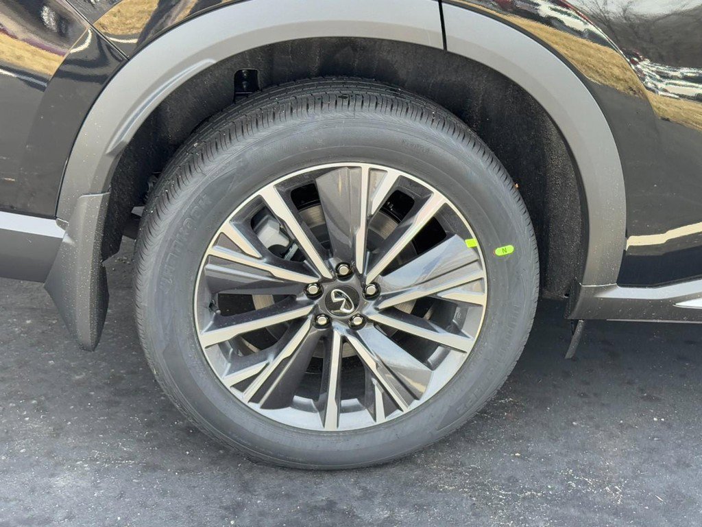 New 2026 INFINITI QX60 Luxe w/ Cargo Package image 4