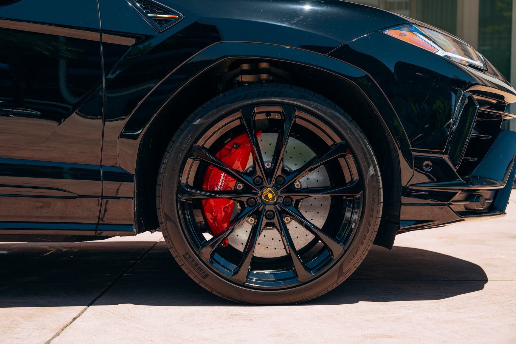 Used 2024 Lamborghini Urus S AWD/4WD image 9