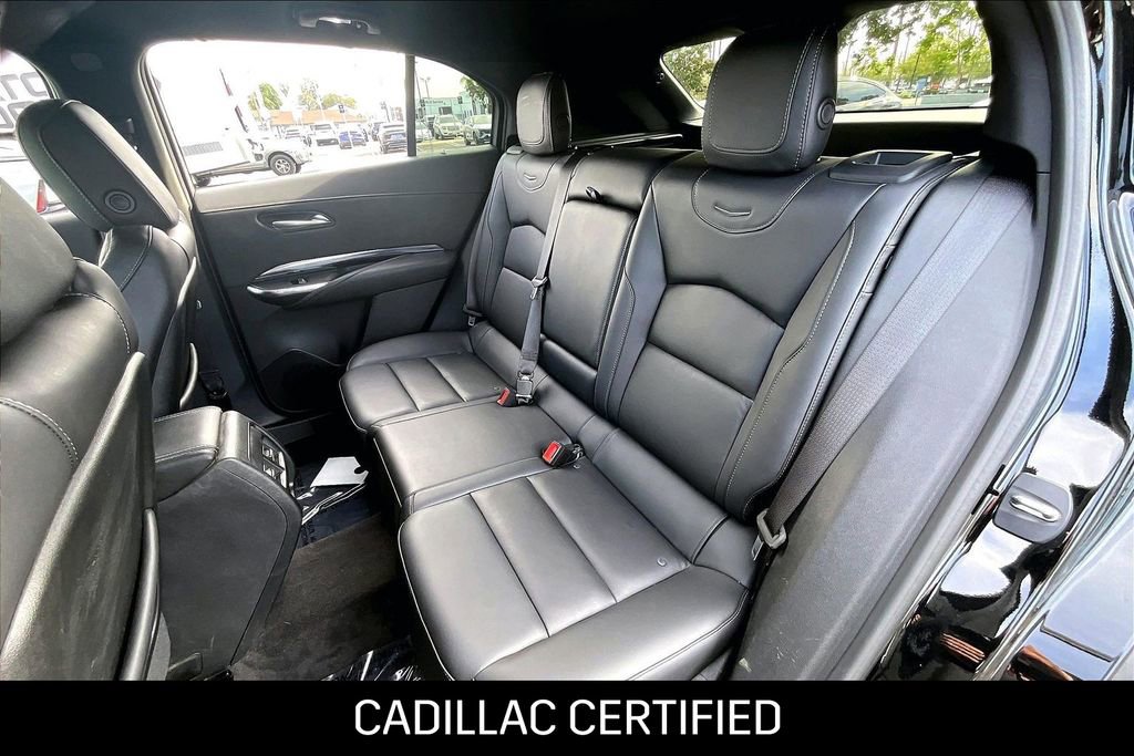Certified 2023 Cadillac XT4 Luxury w/ Cold Weather Package image 19
