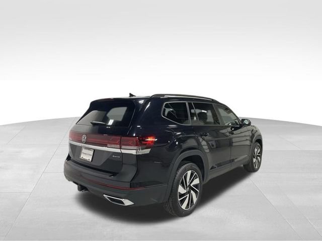Used 2025 Volkswagen Atlas SE image 7