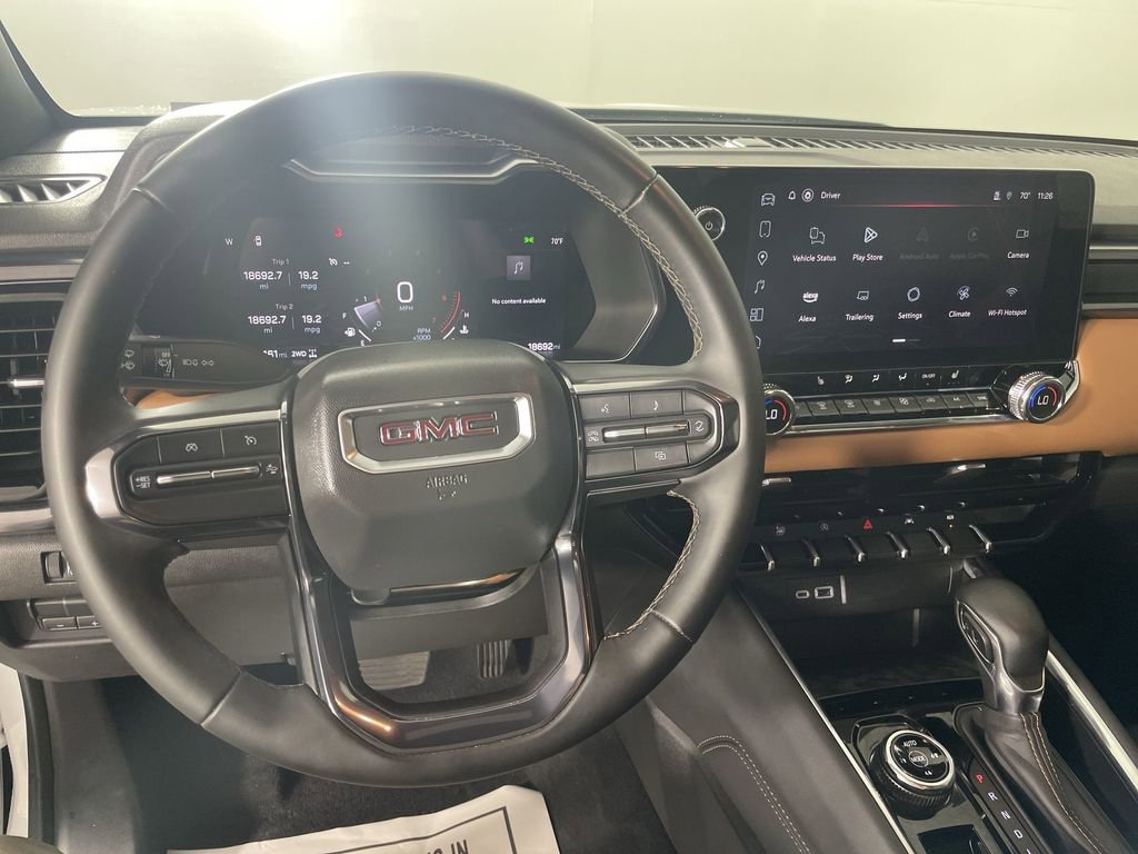 Used 2025 GMC Canyon AT4 image 12