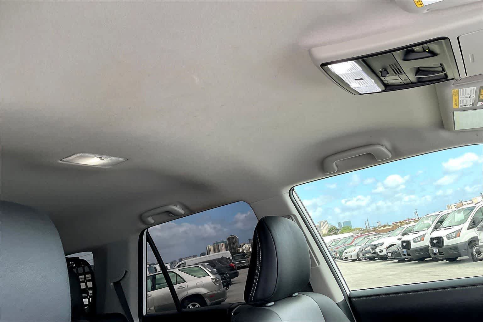 Used 2022 Toyota 4Runner SR5 Premium AWD/4WD image 30