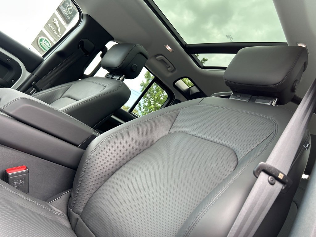 New 2025 Land Rover Defender 110 S image 14