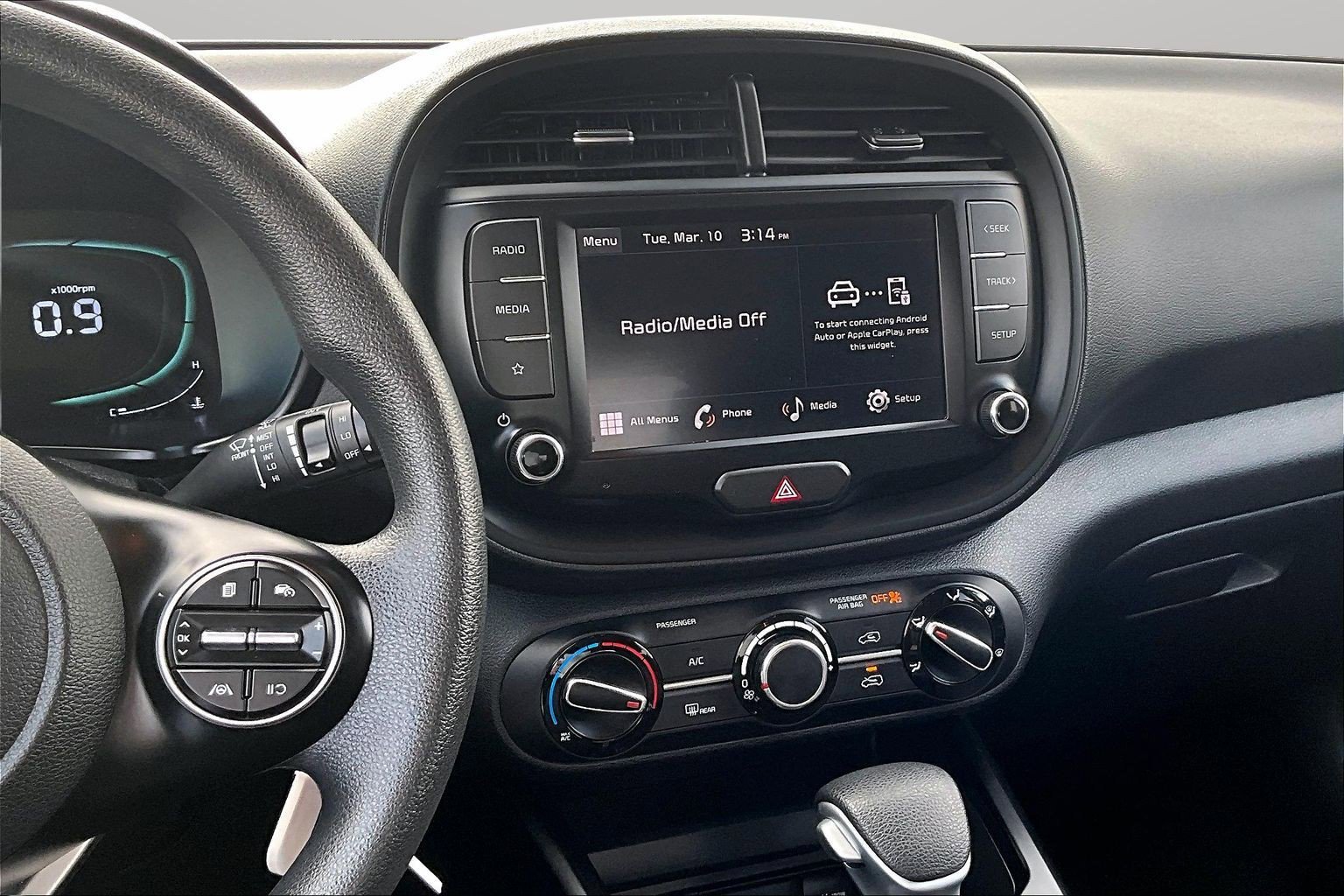 Used 2024 Kia Soul LX w/ Option Group 015 FWD image 6