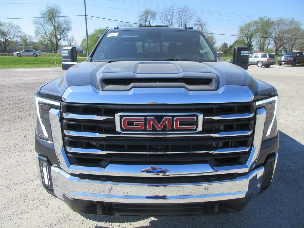New 2026 GMC Sierra 2500 SLE image 11