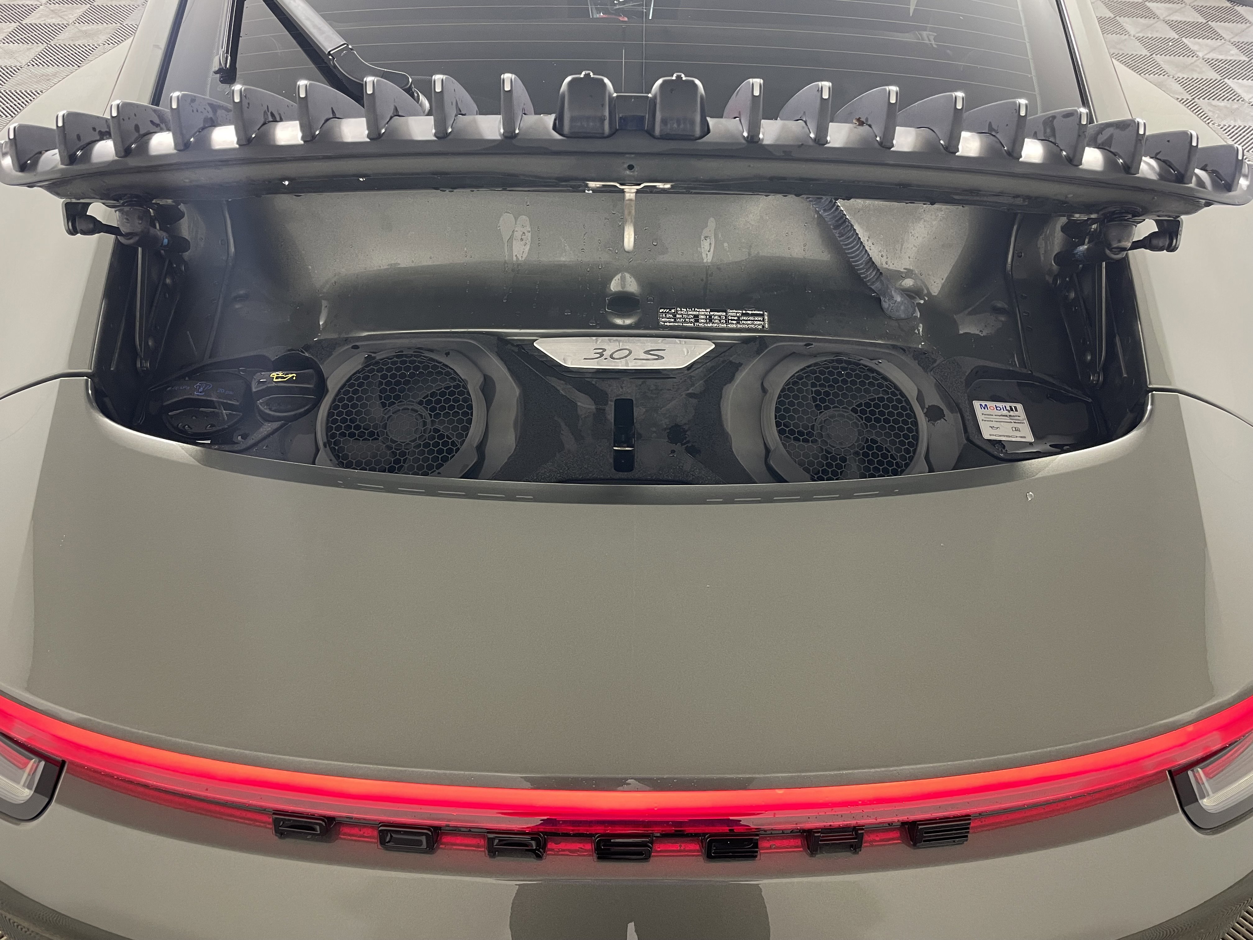 Certified 2020 Porsche 911 Carrera 4S image 21