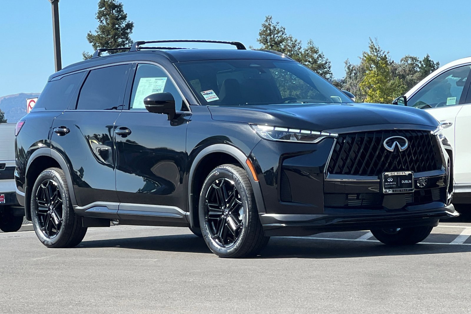 New 2026 INFINITI QX60 Sport w/ Dark Cargo Package image 7