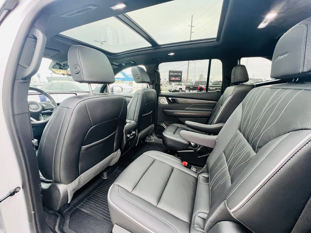 Used 2025 Buick Enclave Avenir w/ Super Cruise Package image 48