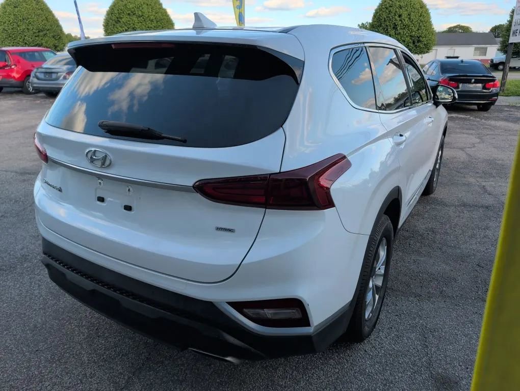 Used 2019 Hyundai Santa Fe SEL AWD/4WD image 9