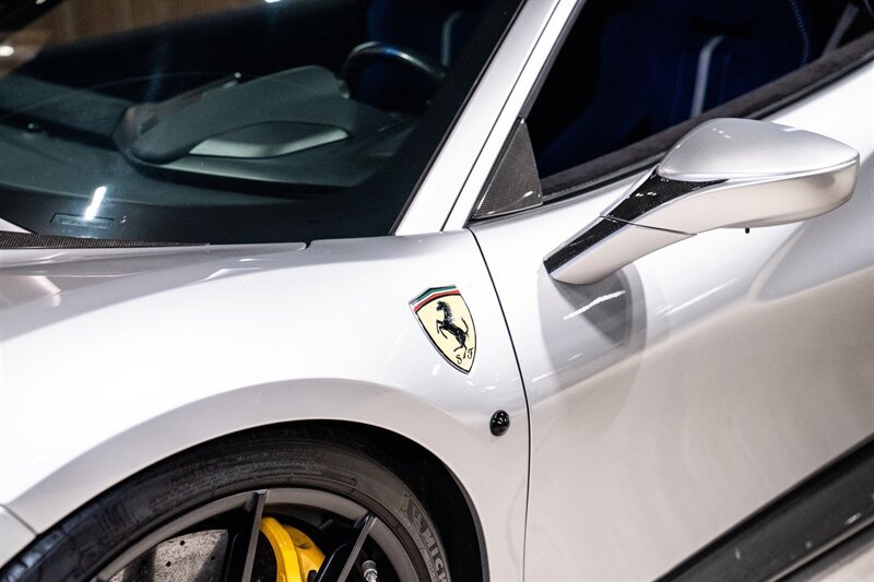 Used 2020 Ferrari 488 Pista Coupe RWD image 12