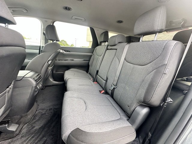 Used 2023 Hyundai Palisade SE image 24