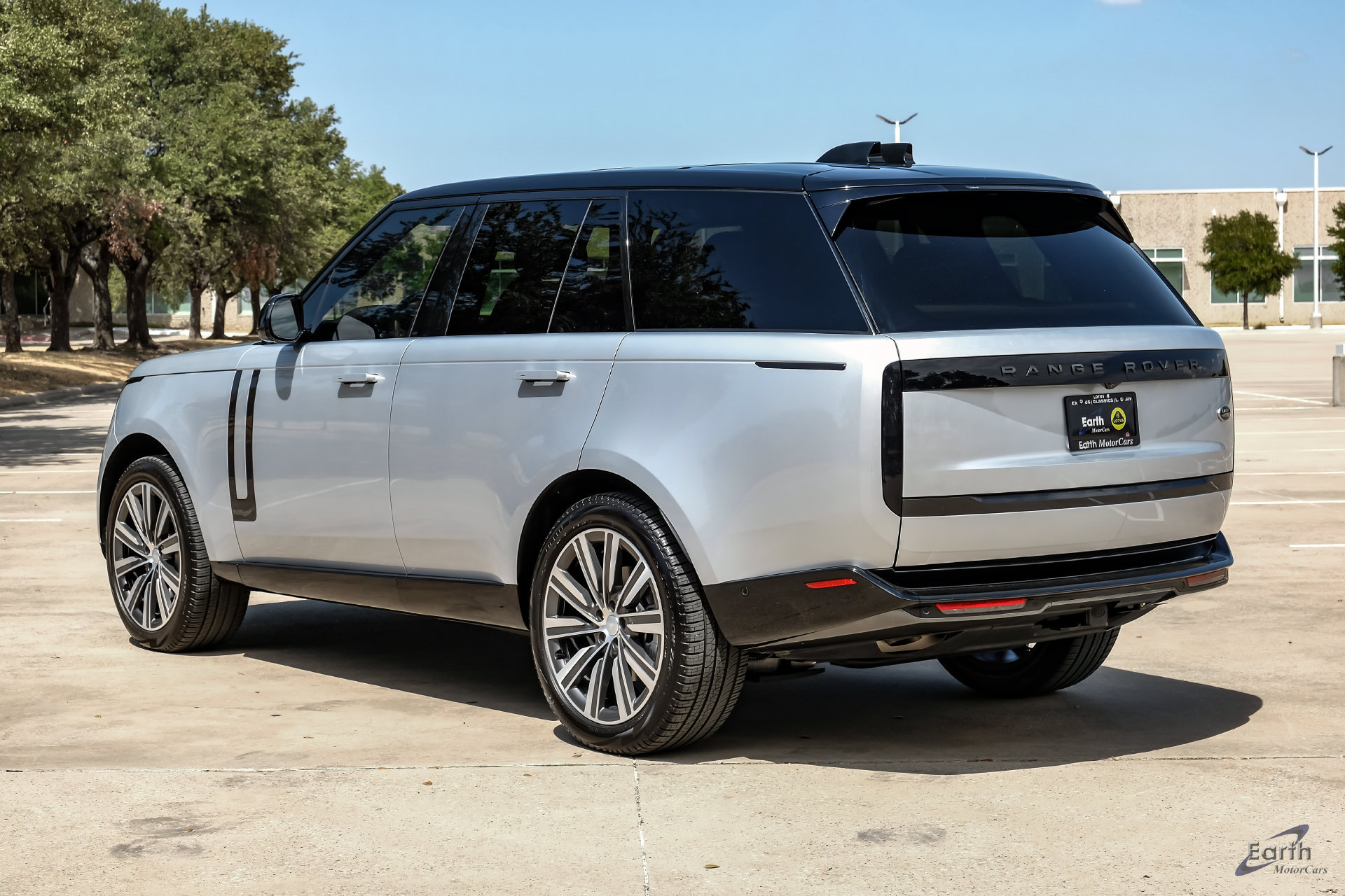 Used 2023 Land Rover Range Rover SE AWD/4WD image 11