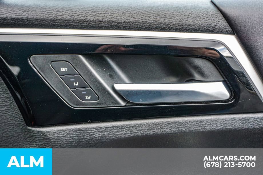 Used 2023 Mitsubishi Outlander SEL image 57