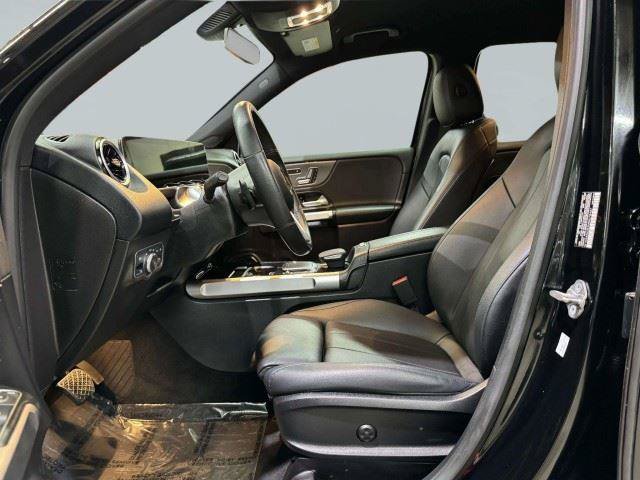 Used 2021 Mercedes-Benz GLB 250 image 25