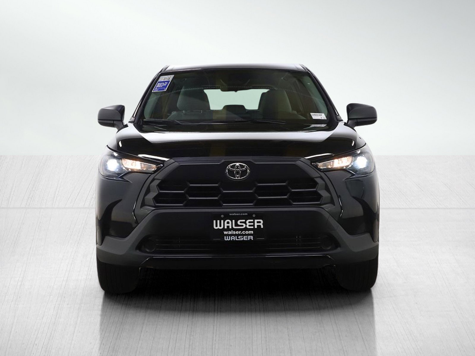 Used 2026 Toyota Corolla Cross L image 8