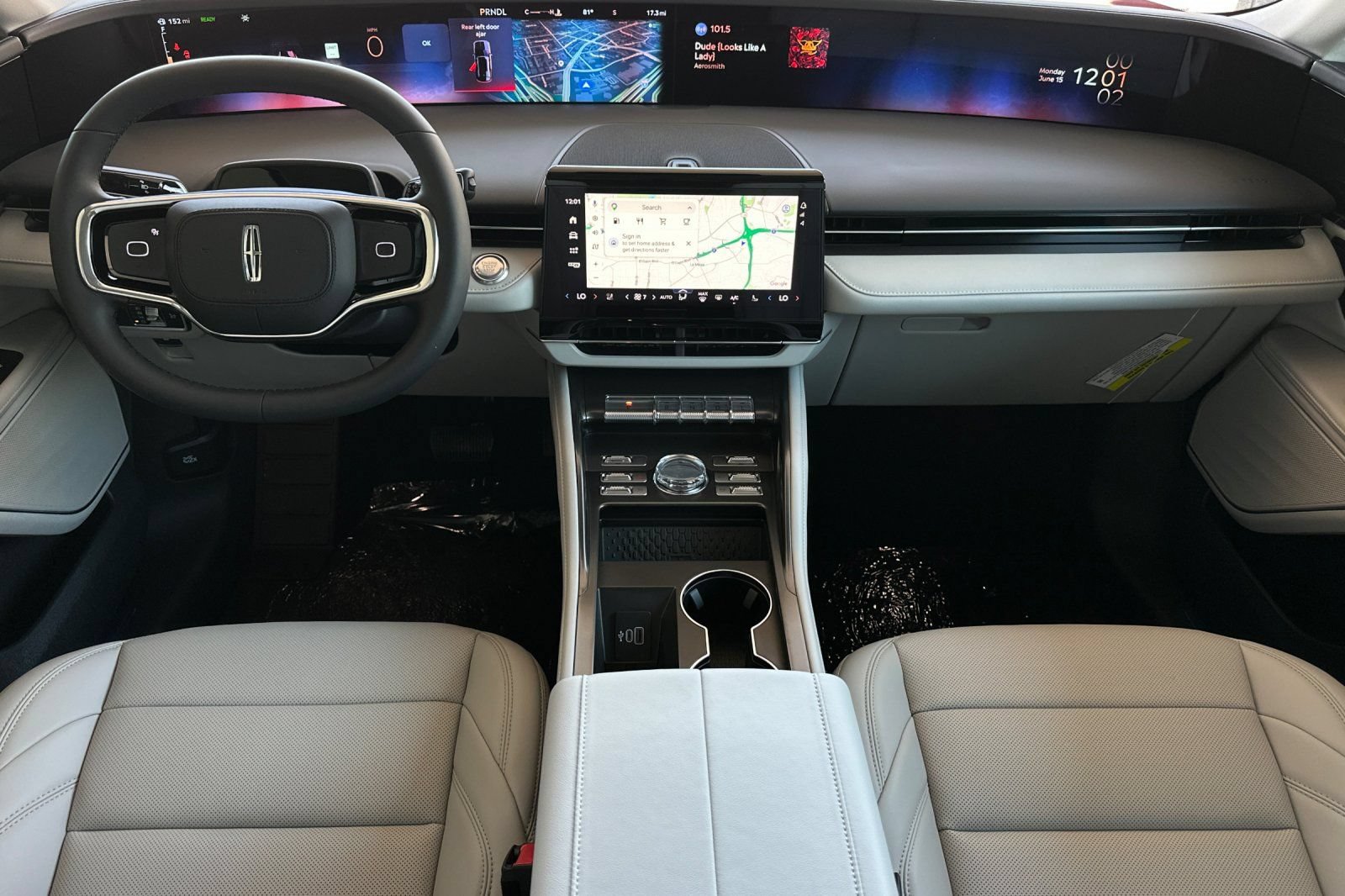 New 2026 Lincoln Nautilus Premier AWD/4WD image 12