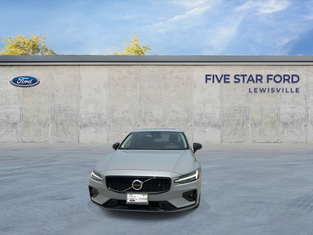 Used 2024 Volvo S60 B5 Core FWD image 3
