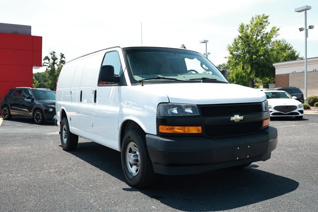 Used 2021 Chevrolet Express 2500 w/ Communications Package RWD image 3
