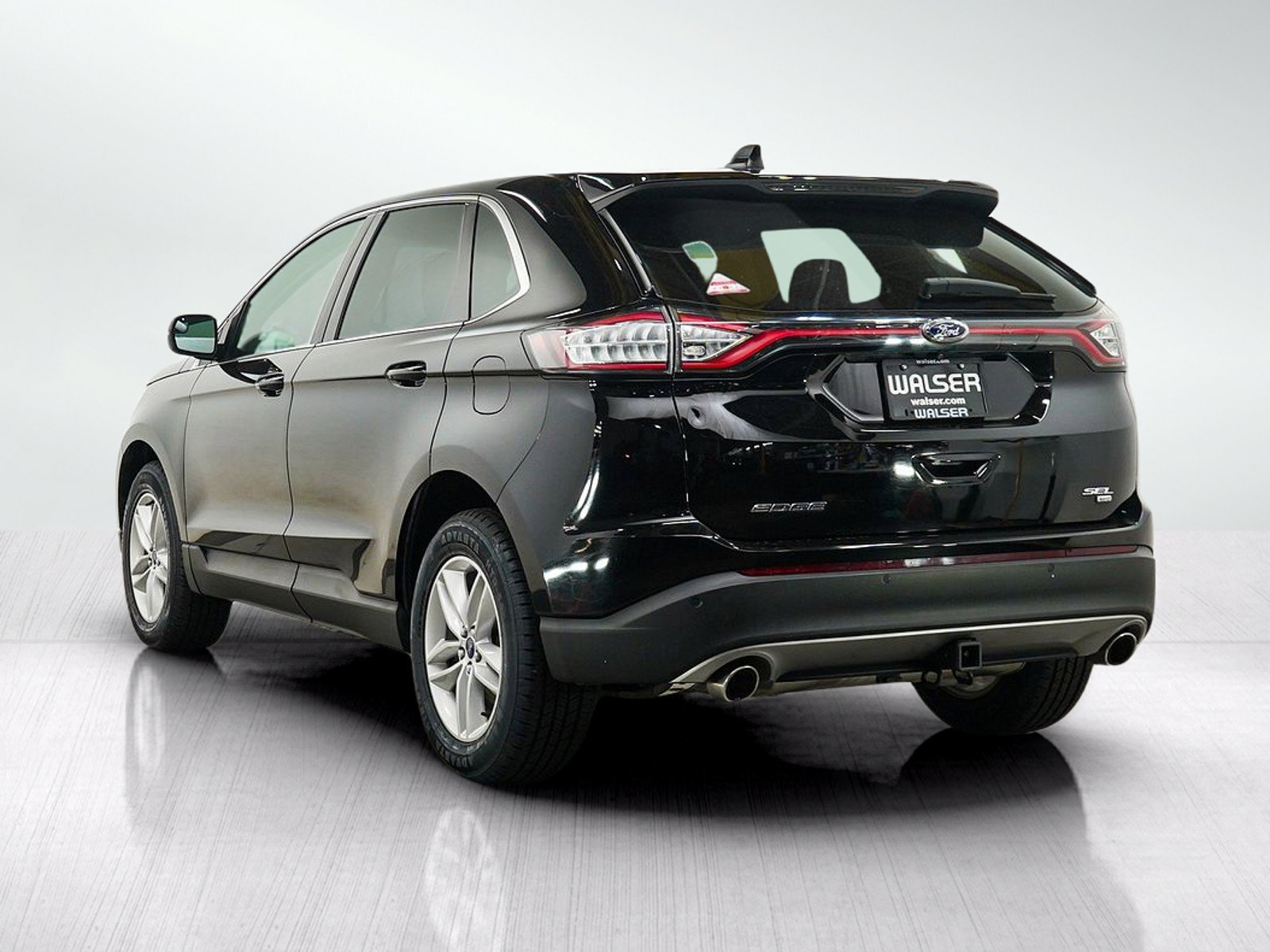 Used 2018 Ford Edge SEL w/ Class II Trailer Tow Package AWD/4WD image 4