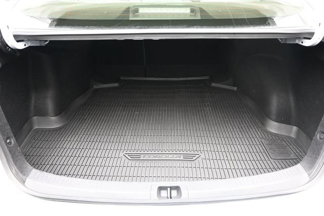 Certified 2025 Toyota Corolla SE w/ Convenience Package FWD image 30