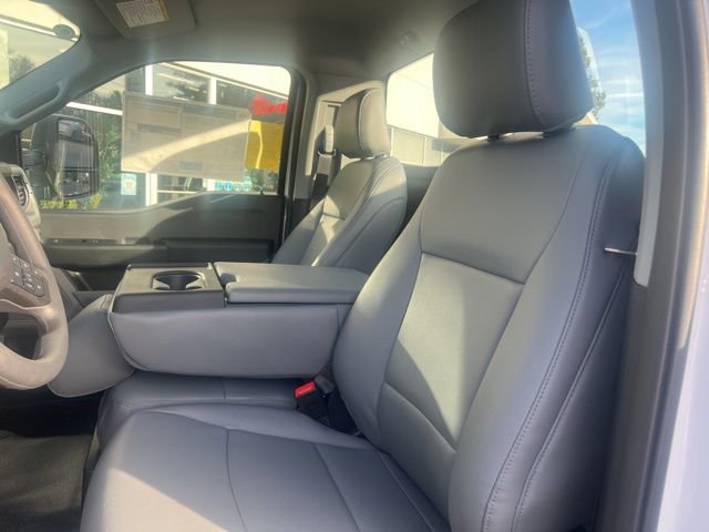 New 2026 Ford F550 4x4 Regular Cab Super Duty image 12