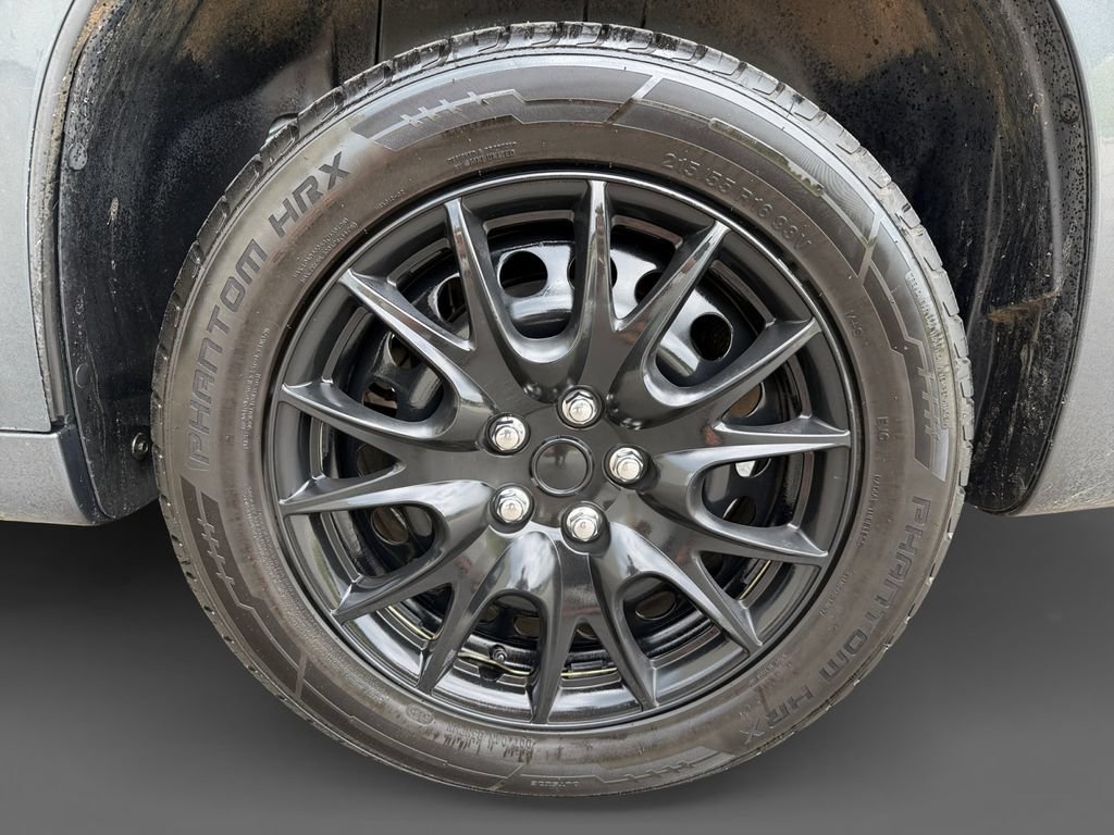 Used 2011 Chevrolet HHR LS FWD image 10
