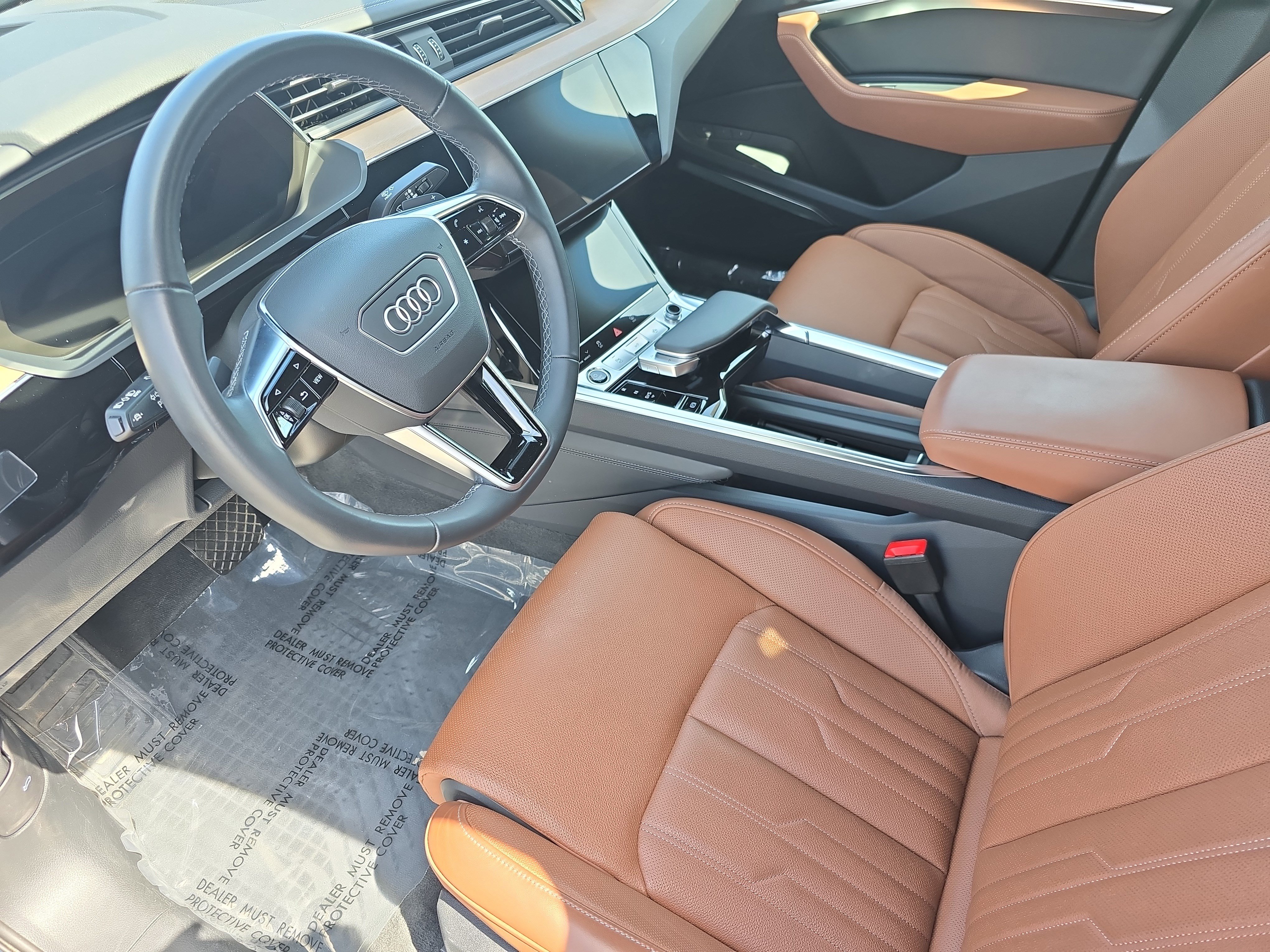 Used 2024 Audi Q8 e-tron Prestige w/ Prestige Package image 15