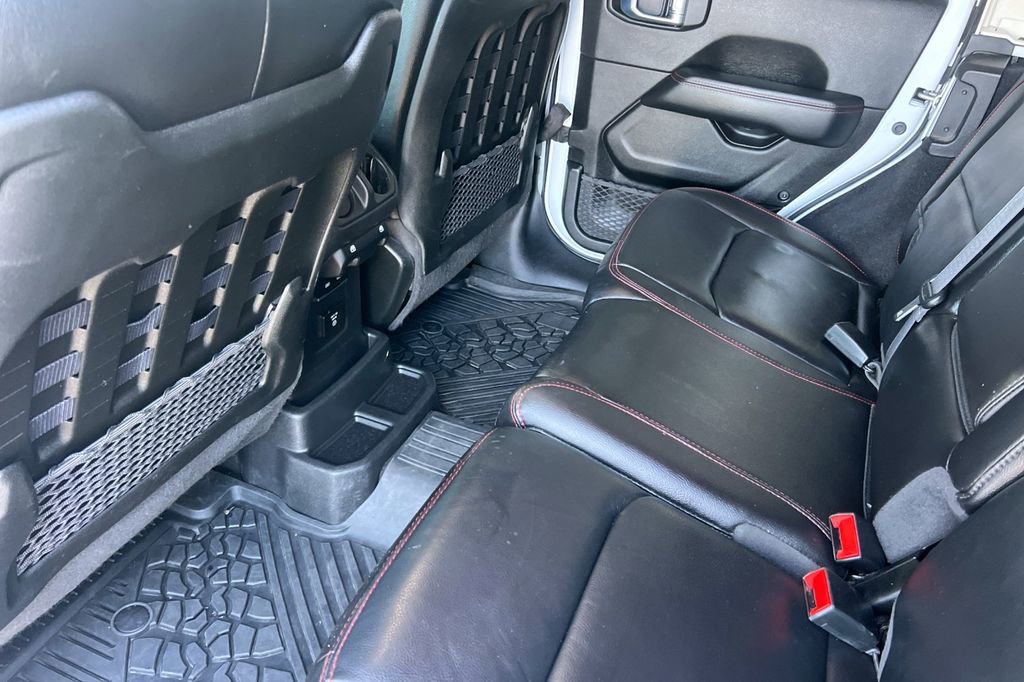 Used 2021 Jeep Wrangler Unlimited Rubicon w/ Xtreme Recon 35" Tire Package image 14