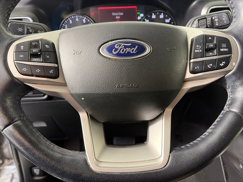 Used 2022 Ford Explorer Limited image 16