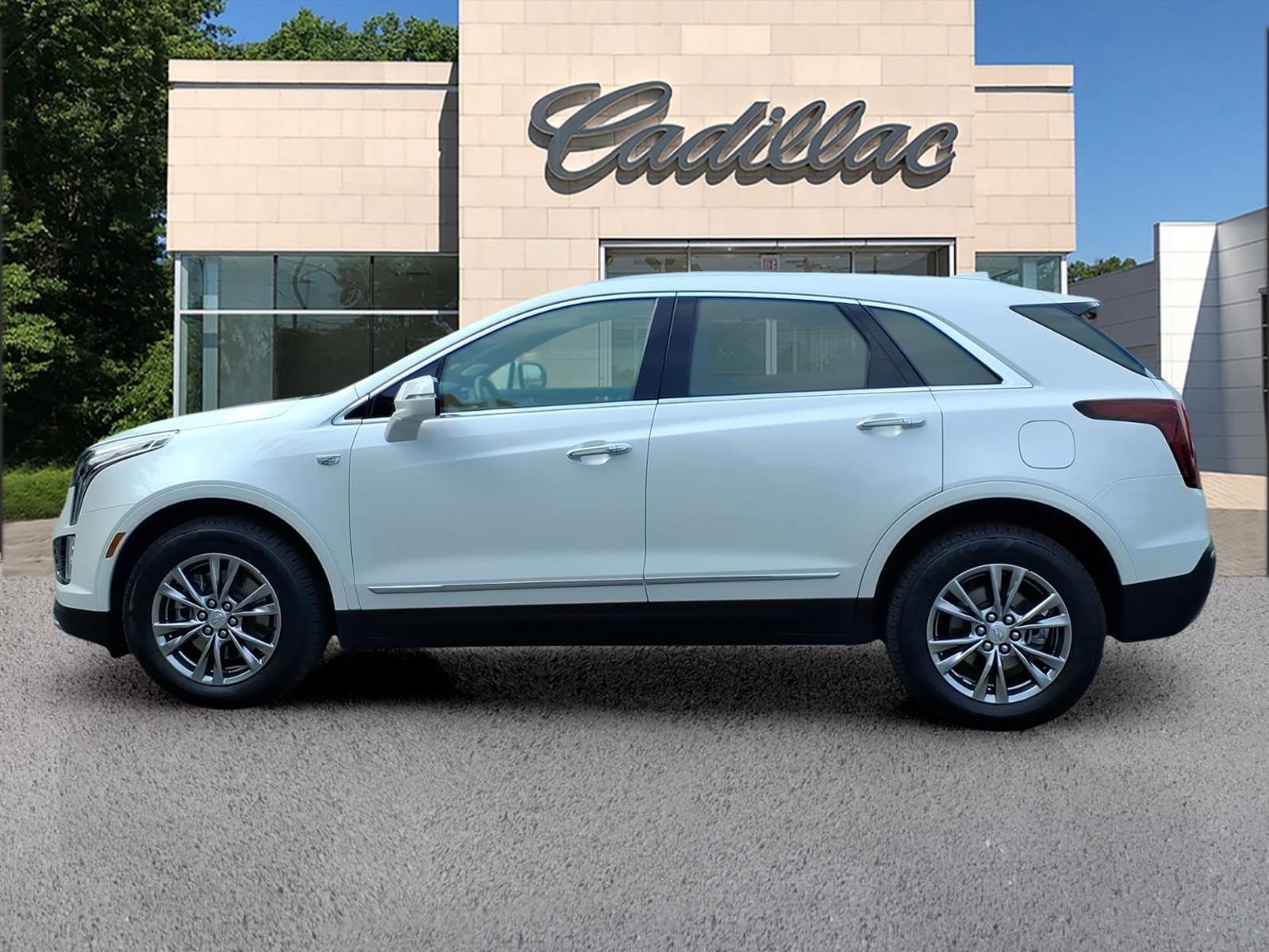 Certified 2023 Cadillac XT5 Premium Luxury AWD/4WD image 2