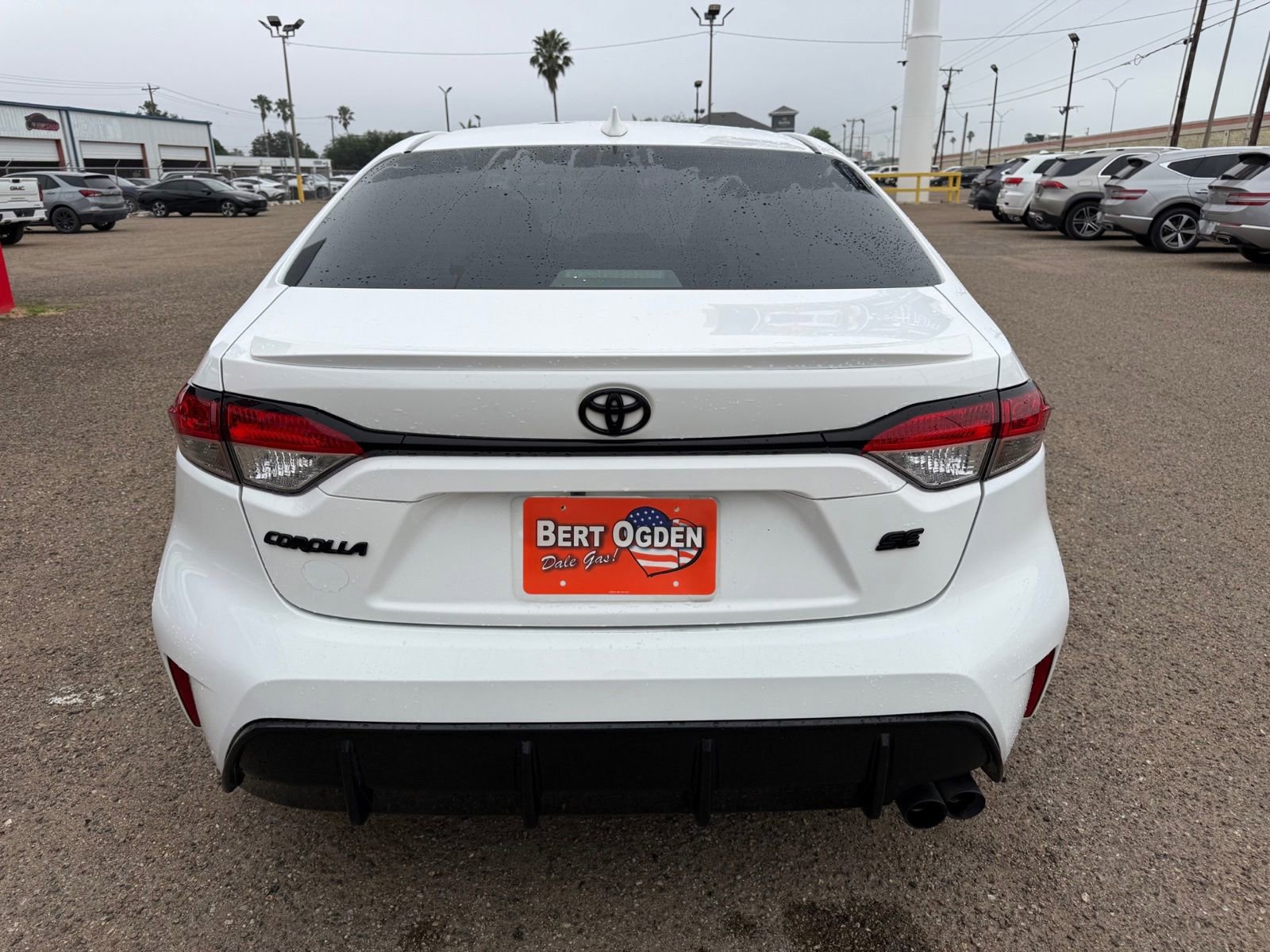 Used 2024 Toyota Corolla SE FWD image 4