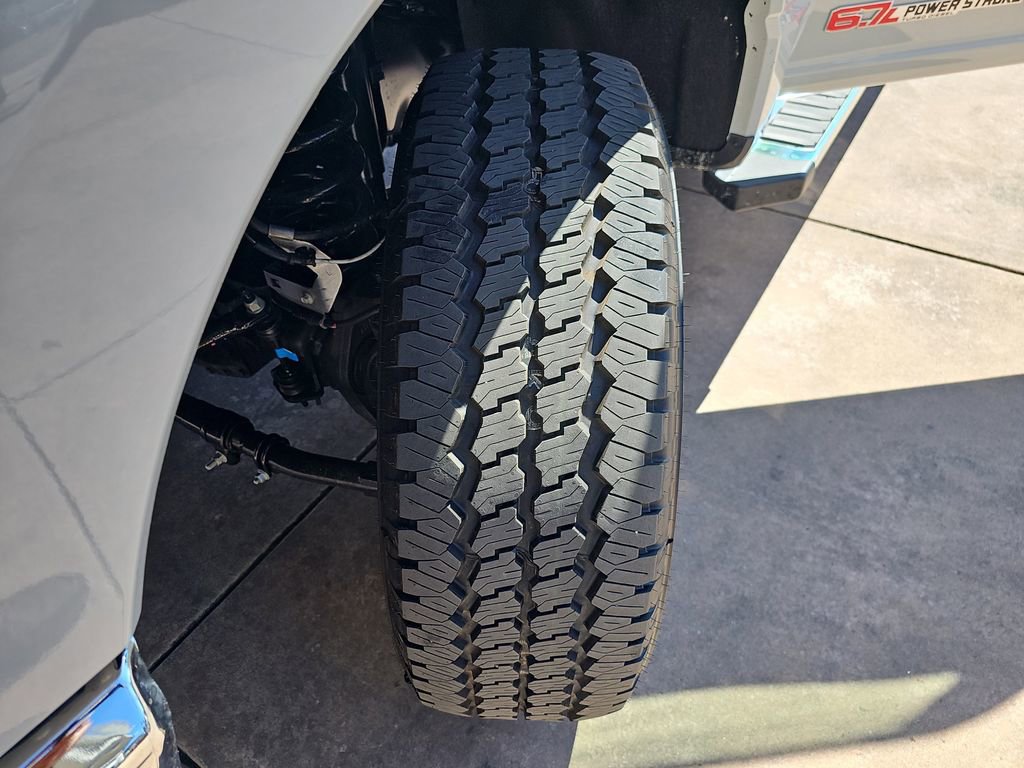 New 2026 Ford F350 Lariat w/ FX4 Off-Road Package image 36