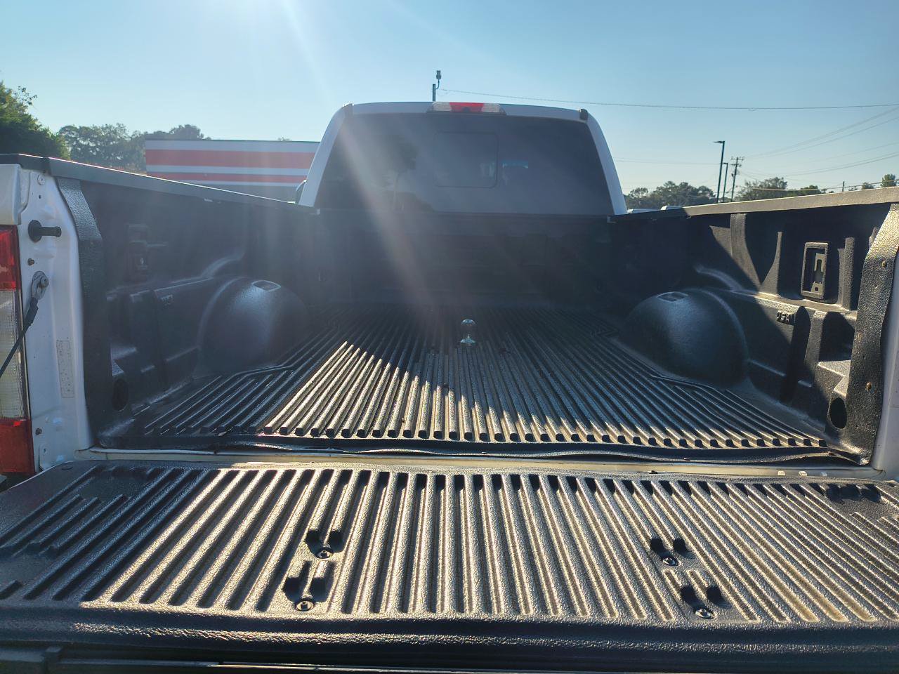 Used 2018 Ford F350 Lariat w/ Lariat Ultimate Package AWD/4WD image 12