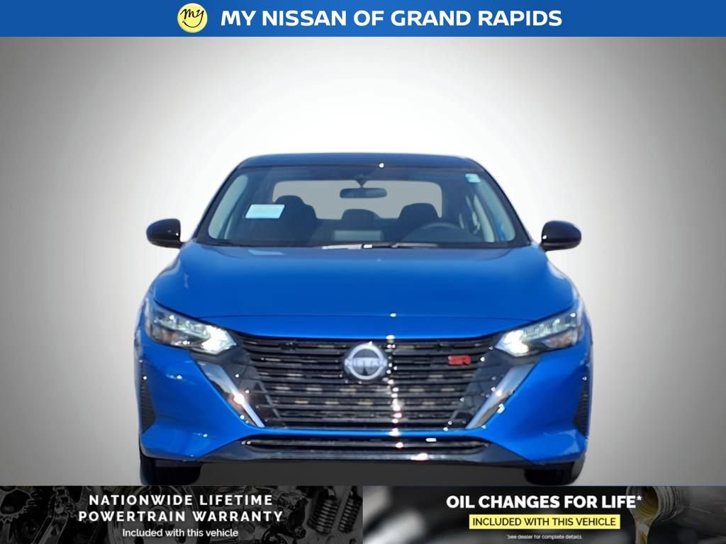 New 2025 Nissan Sentra SR image 2