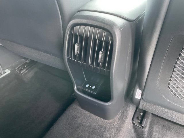 Used 2024 Hyundai Kona Limited AWD/4WD image 12