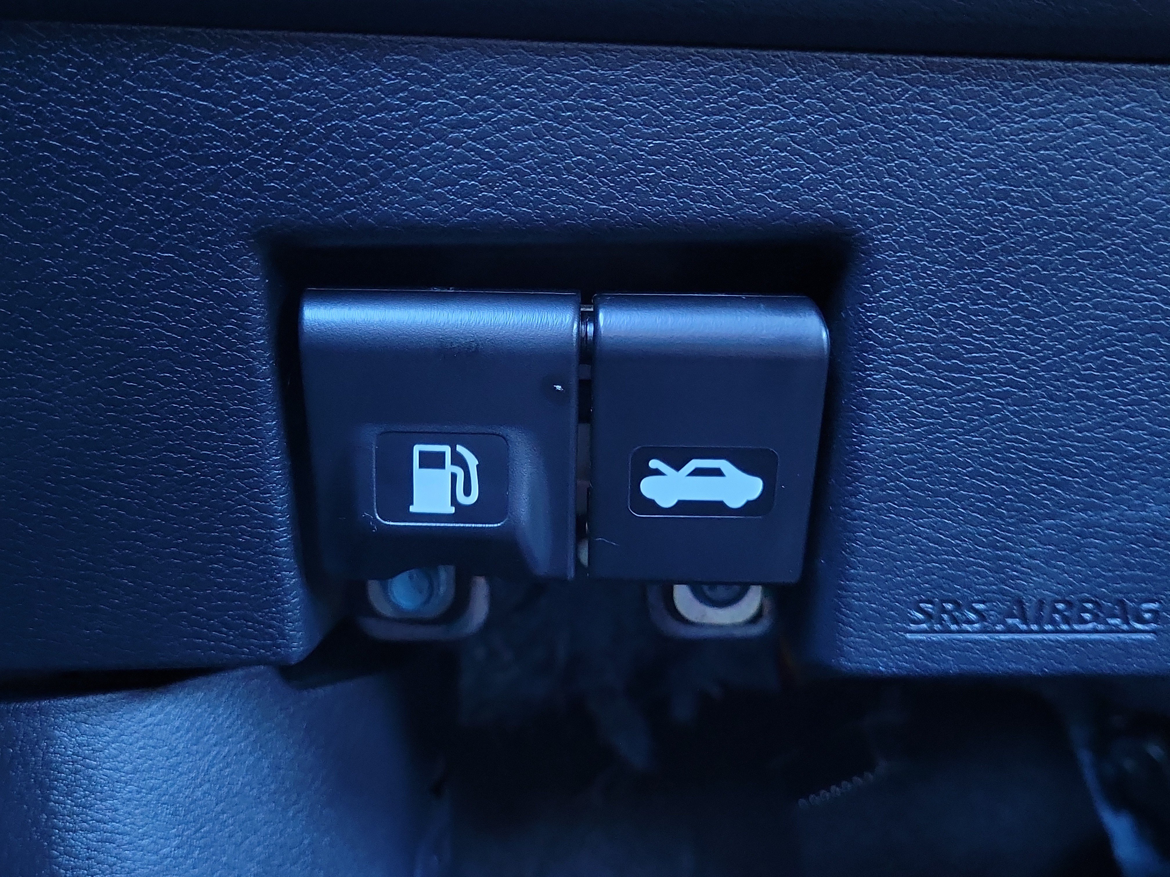 Certified 2025 Nissan Versa SV FWD image 28