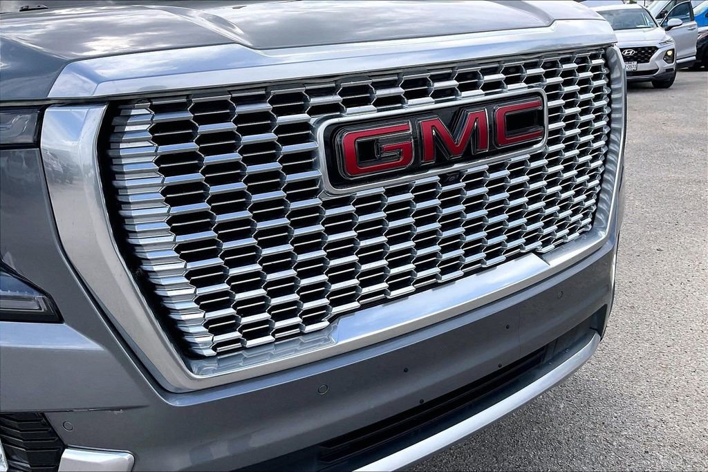 Used 2021 GMC Yukon Denali w/ Denali Ultimate Package image 34