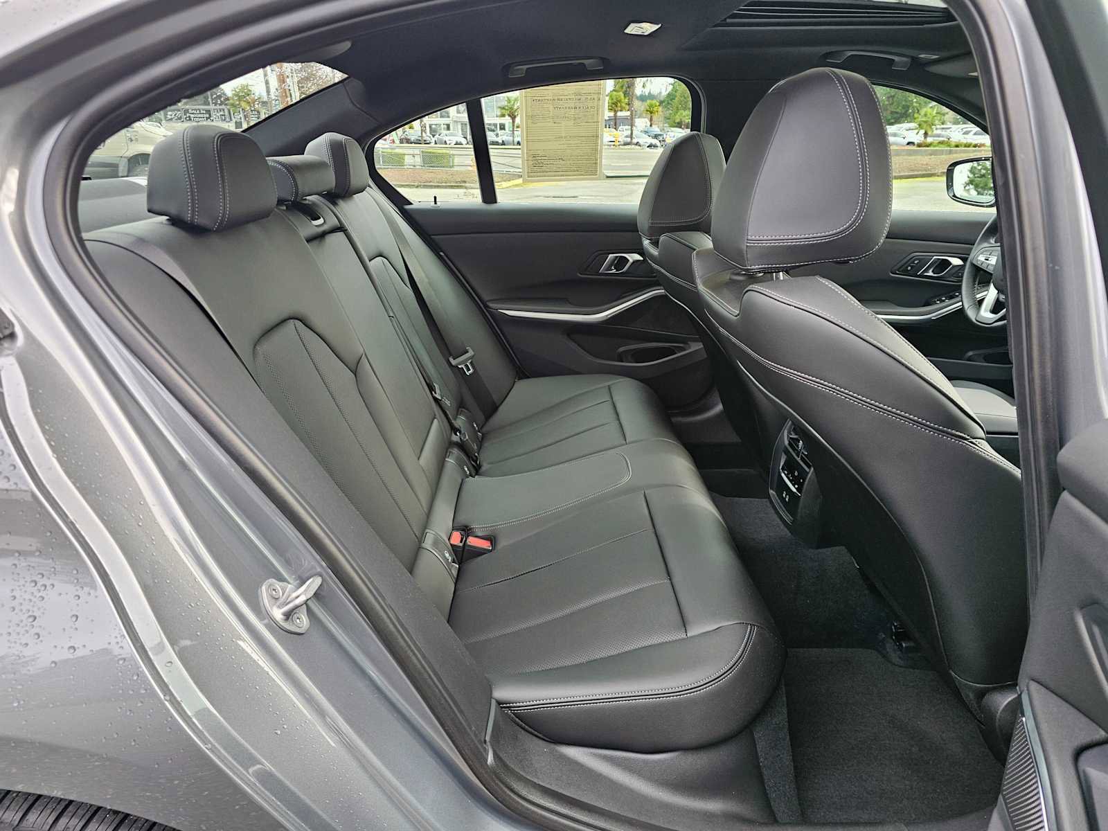 Used 2024 BMW 330i xDrive Sedan w/ Convenience Package image 12