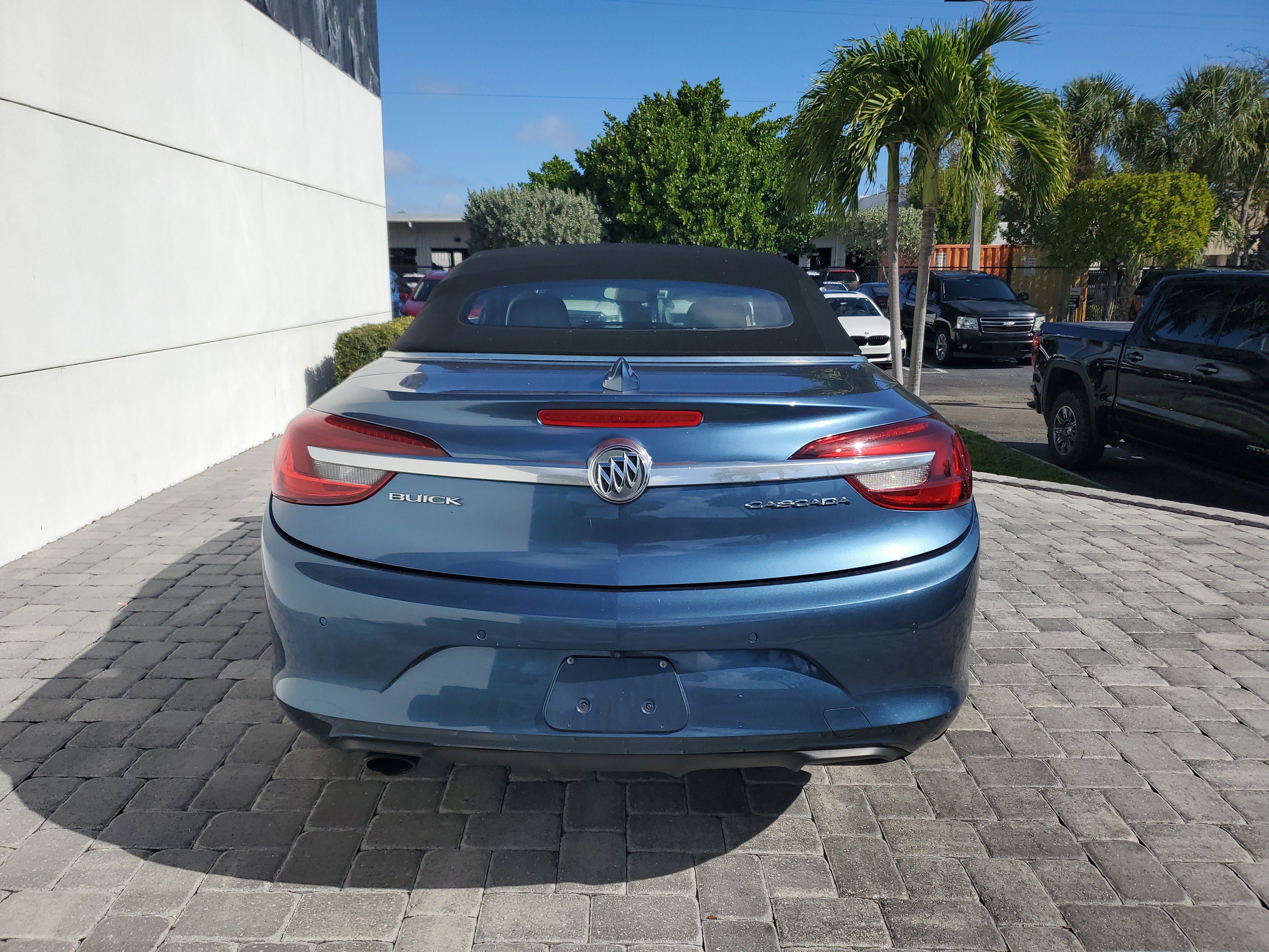 Used 2016 Buick Cascada Premium image 4