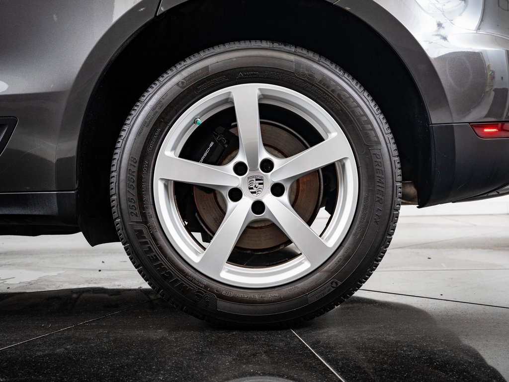 Used 2017 Porsche Macan image 12