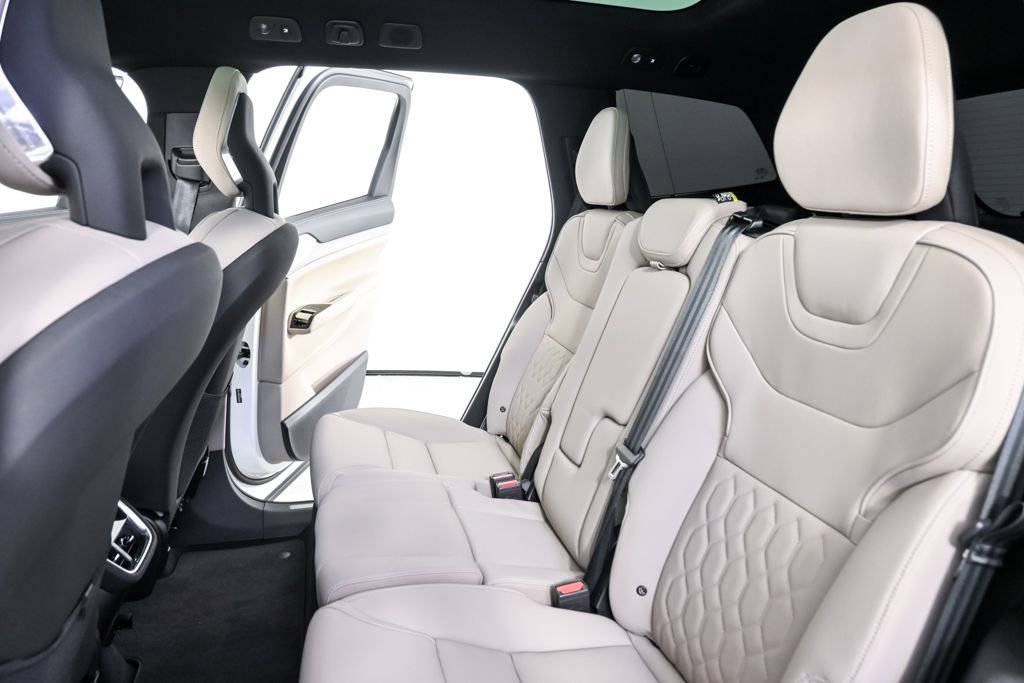 Certified 2025 Volvo EX90 Ultra image 22