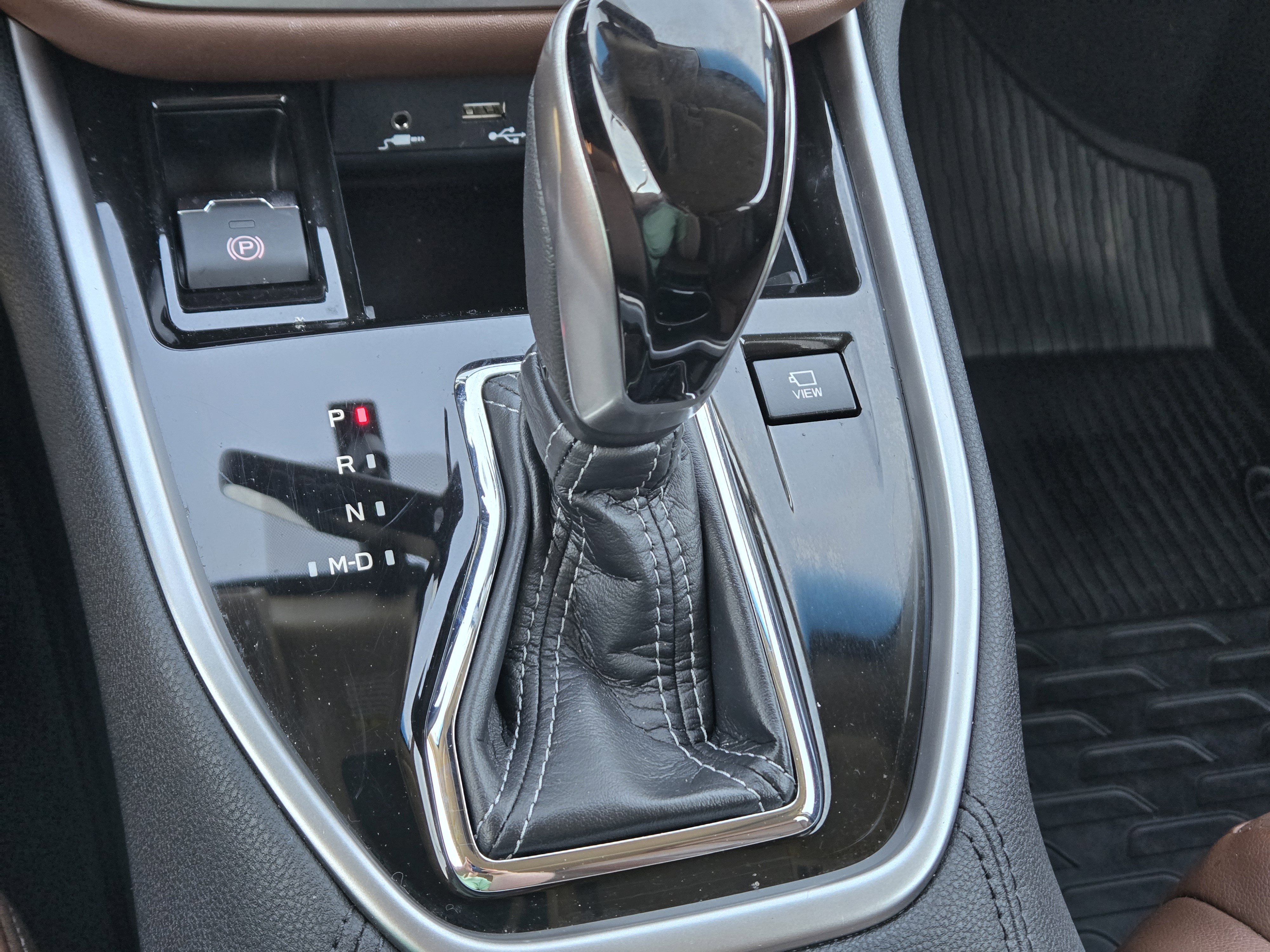 Used 2021 Subaru Outback Touring w/ Popular Package #2 image 30