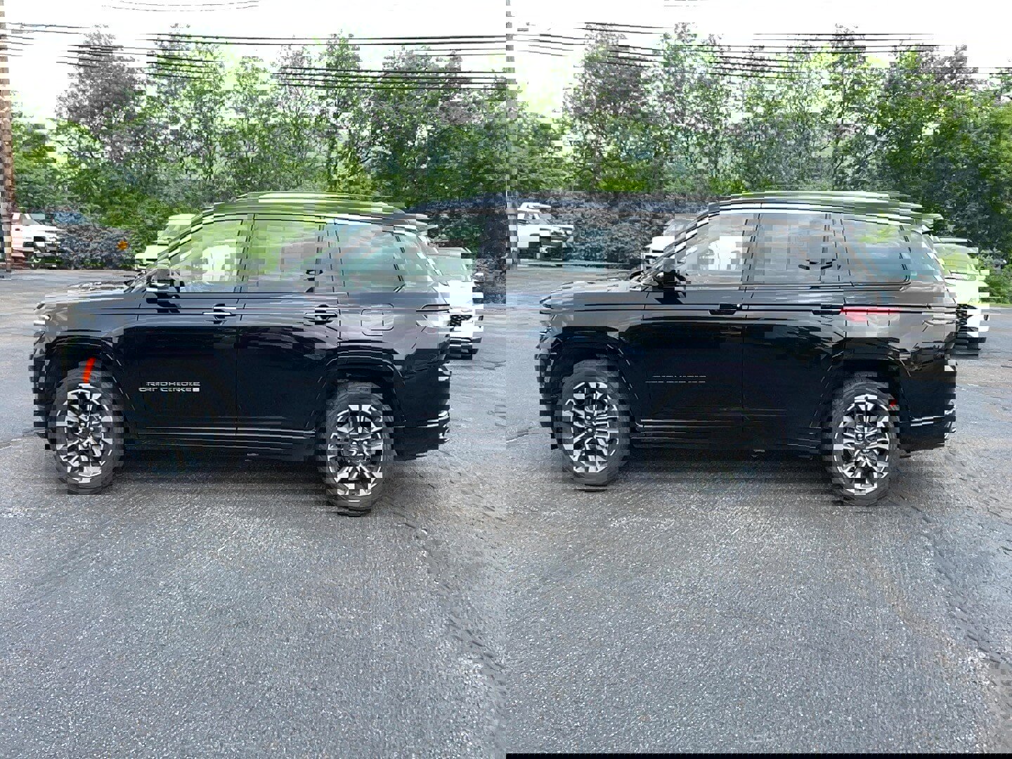 Used 2021 Jeep Grand Cherokee L Overland w/ Luxury Tech Group IV image 7