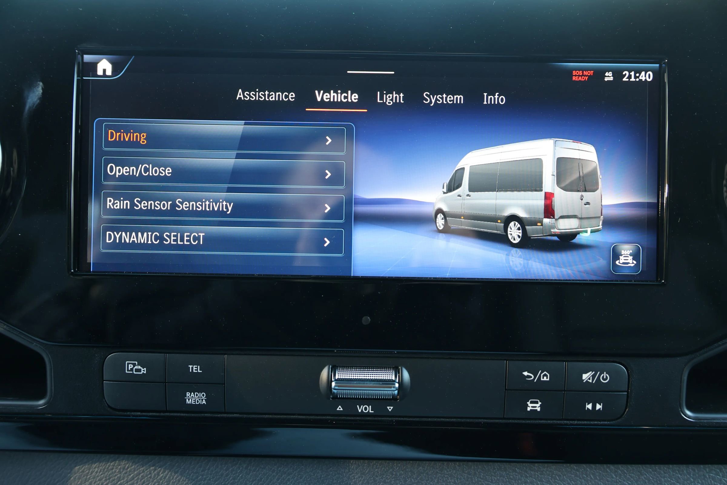 Used 2024 Mercedes-Benz eSprinter 170 Cargo image 15